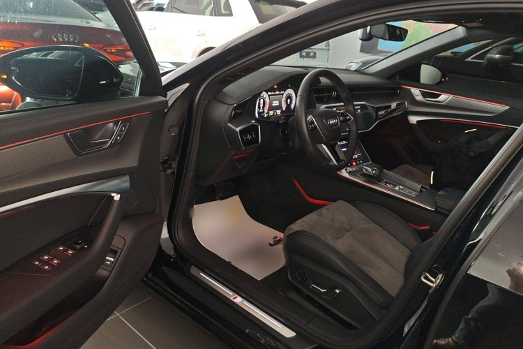 奥迪A6L 2024款 45 TFSI 臻选动感型中控内饰20