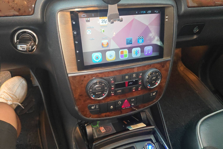 奔驰R级 2010款 R 300 L 豪华型局部细节16