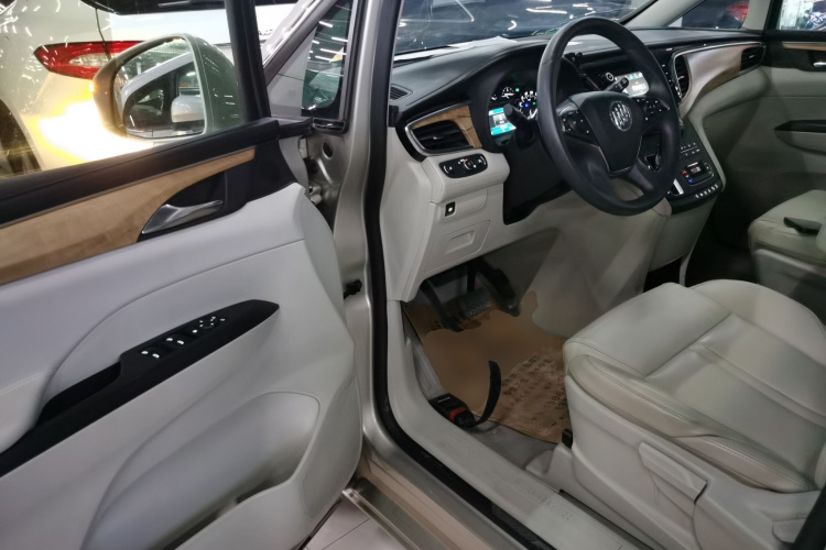 别克GL8 2018款 ES 28T 舒适型 国VI中控内饰20