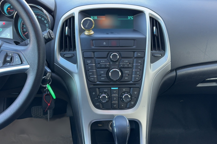 别克 英朗 2014款 XT 1.6L 自动时尚版局部细节16