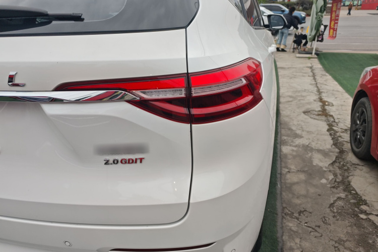 哈弗F7 2020款 2.0T 四驱i悦车身外观9