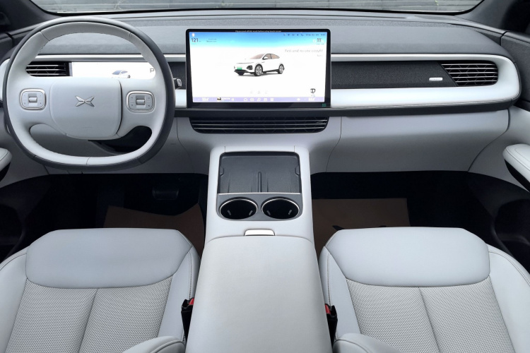 小鹏G6 2023款 755 超长续航 Pro中控内饰7002