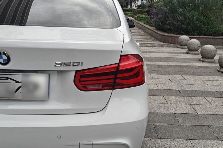 宝马3系 2019款 320i M运动套装车身外观6005