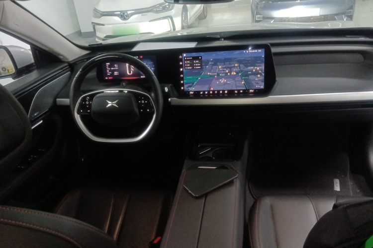 小鹏P7 2022款 625E中控内饰7002