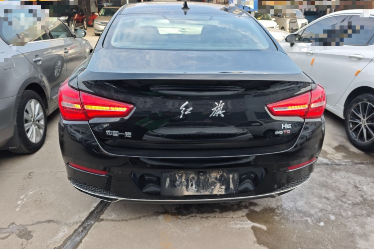 红旗H5 2019款 30TD 型动版车身外观6