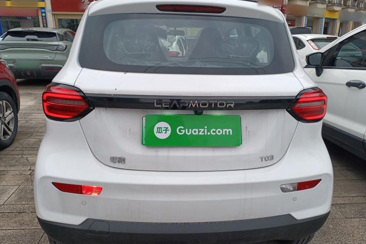 零跑汽车 零跑T03 2024款 200轻享版车身外观6