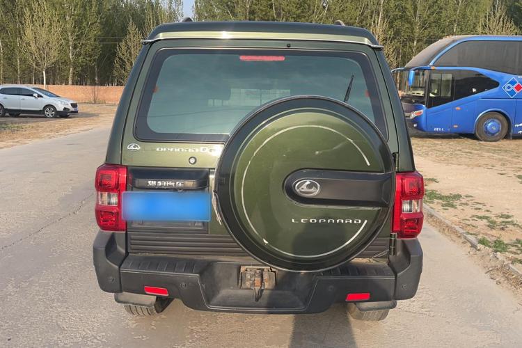 猎豹汽车 猎豹Q6 2015款 2.4L 手动四驱卓越型车身外观6004