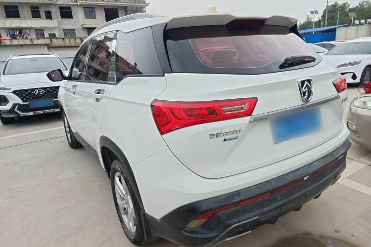 宝骏530 2018款 1.5T 手动精英型 国V车身外观4