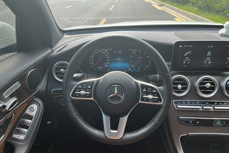 奔驰GLC 2020款 改款 GLC 260 L 4MATIC 豪华型中控内饰7001