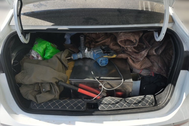 荣威i5 2023款 1.5L 手动舒享版中控内饰23