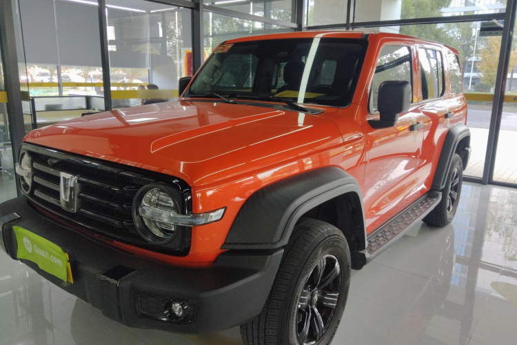 坦克300 2021款 越野版 2.0T 探索者车身外观1