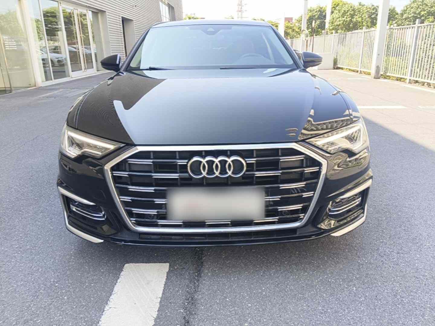 奥迪A6L 2024款 45 TFSI 臻选动感型(1)