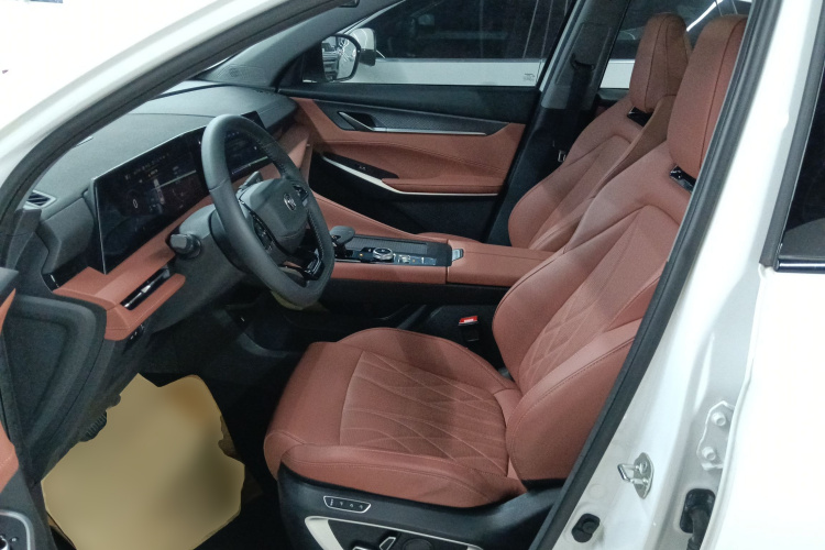 长安CS75 PLUS 2024款 第三代 冠军版 2.0T 智驾劲擎型中控内饰19