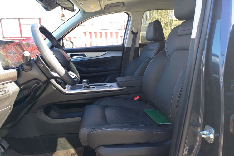 星途揽月 2022款 探享版 400T 四驱星享 5座中控内饰19