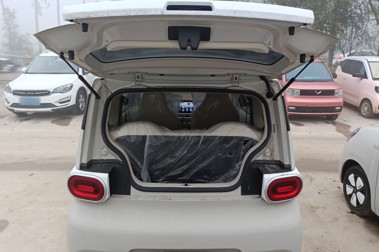 五菱汽车 宏光MINIEV 2024款 第三代 215km 青春版机舱底盘23