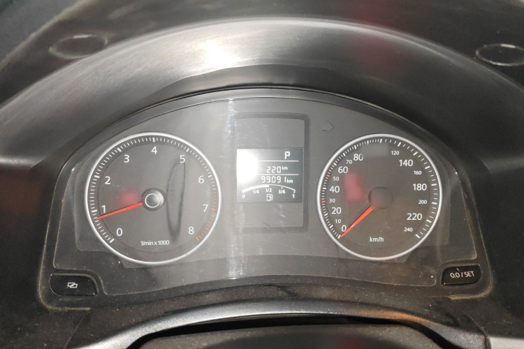 大众 宝来 2011款 1.4T AT Sportline局部细节14