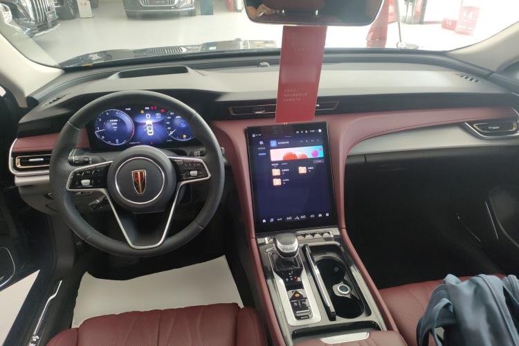 红旗H5 2023款 2.0T 自动智联旗领版中控内饰7002