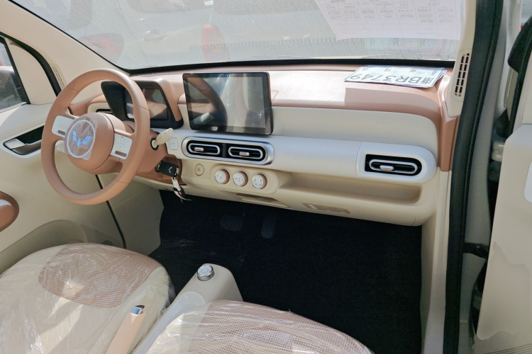 五菱汽车 宏光MINIEV 2024款 第三代 215km 青春版中控内饰12