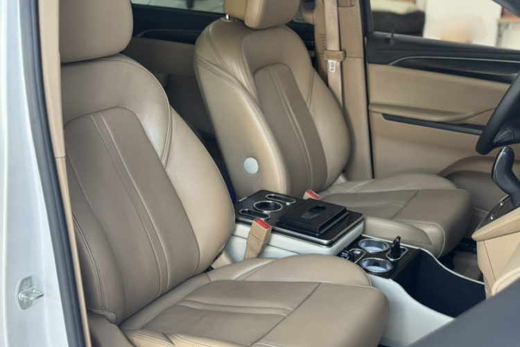 别克GL8 2020款 ES陆尊 653T 旗舰型局部细节41