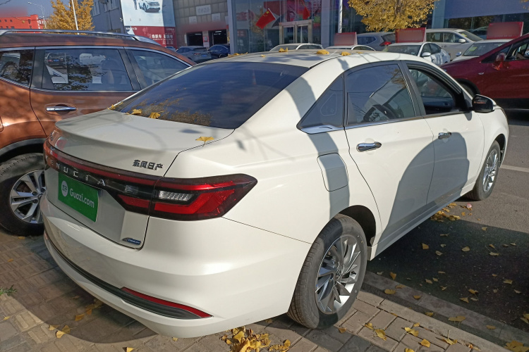 启辰D60 2021款 PLUS 1.6L XL CVT悦领版车身外观7