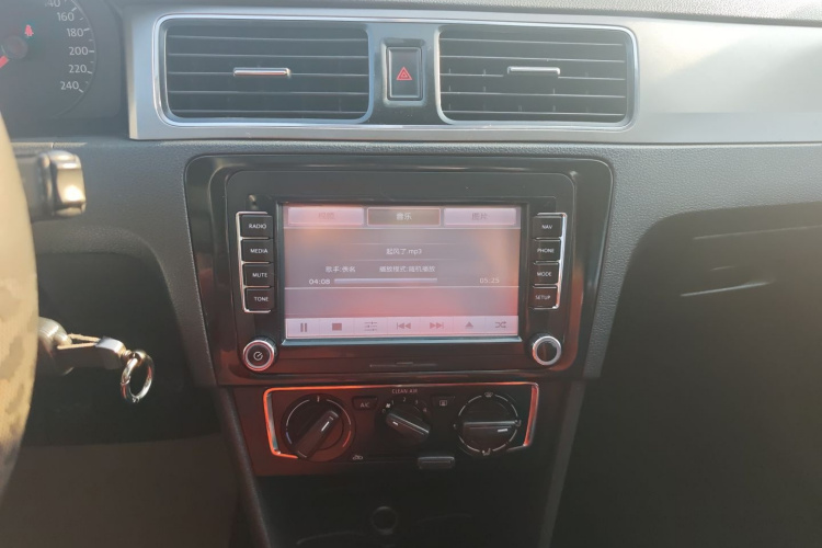 大众 桑塔纳 2015款 1.6L 手动舒适版局部细节16