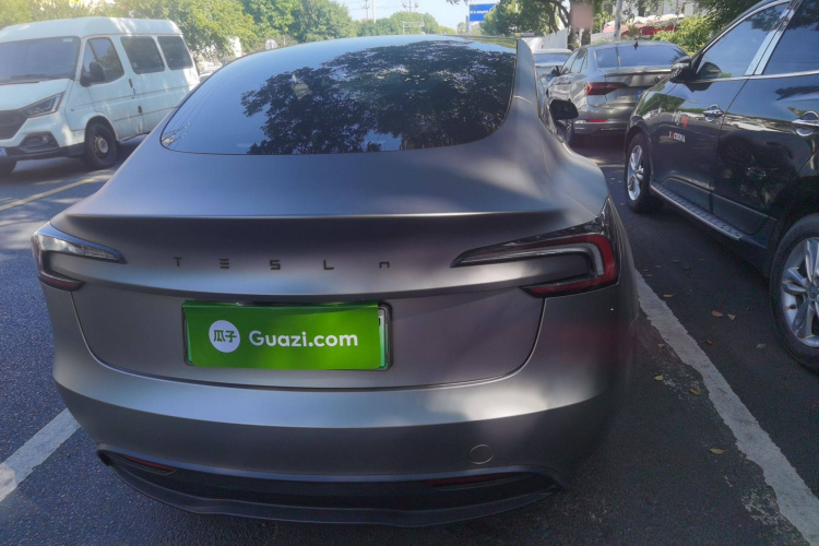 特斯拉 Model 3 2023款 后轮驱动版车身外观6004