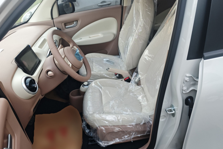 五菱汽车 宏光MINIEV 2025款 四门版 进阶款中控内饰19