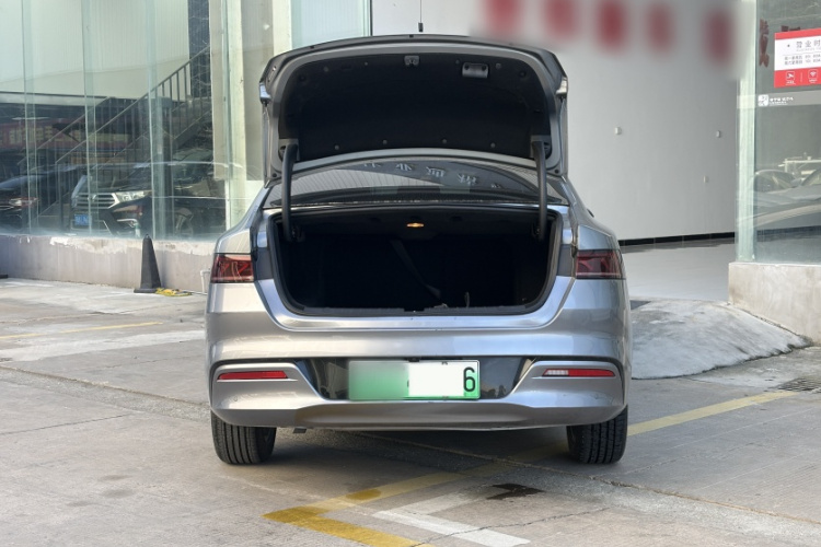 比亚迪 秦PLUS 2021款 DM-i 55KM 旗舰型局部细节23