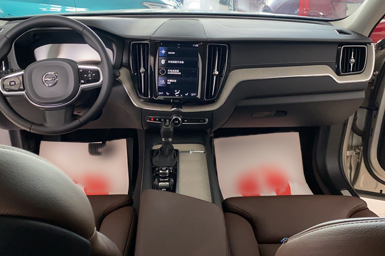 沃尔沃XC60 2020款 T5 四驱智远豪华版中控内饰7006