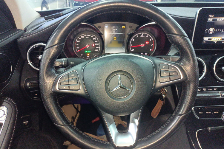 奔驰C级 2018款 C 200 L 运动版局部细节13