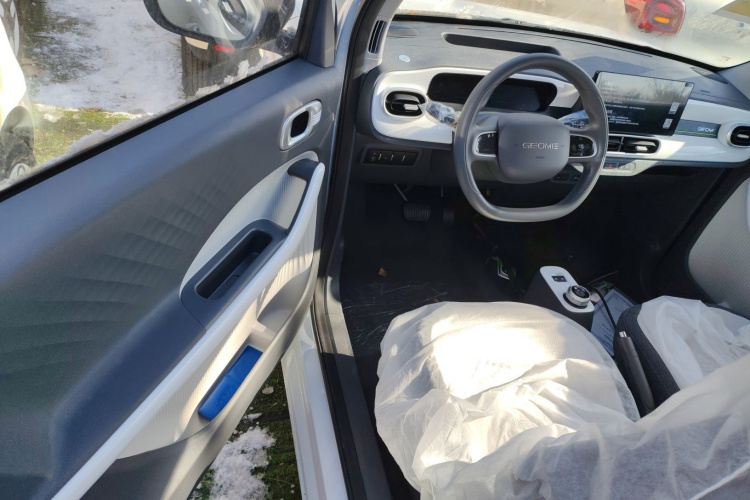 吉利银河 熊猫 2025款 210km 元气熊中控内饰20