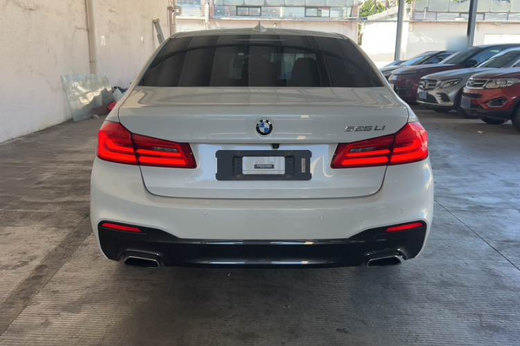 宝马5系 2020款 525Li M运动套装车身外观6002