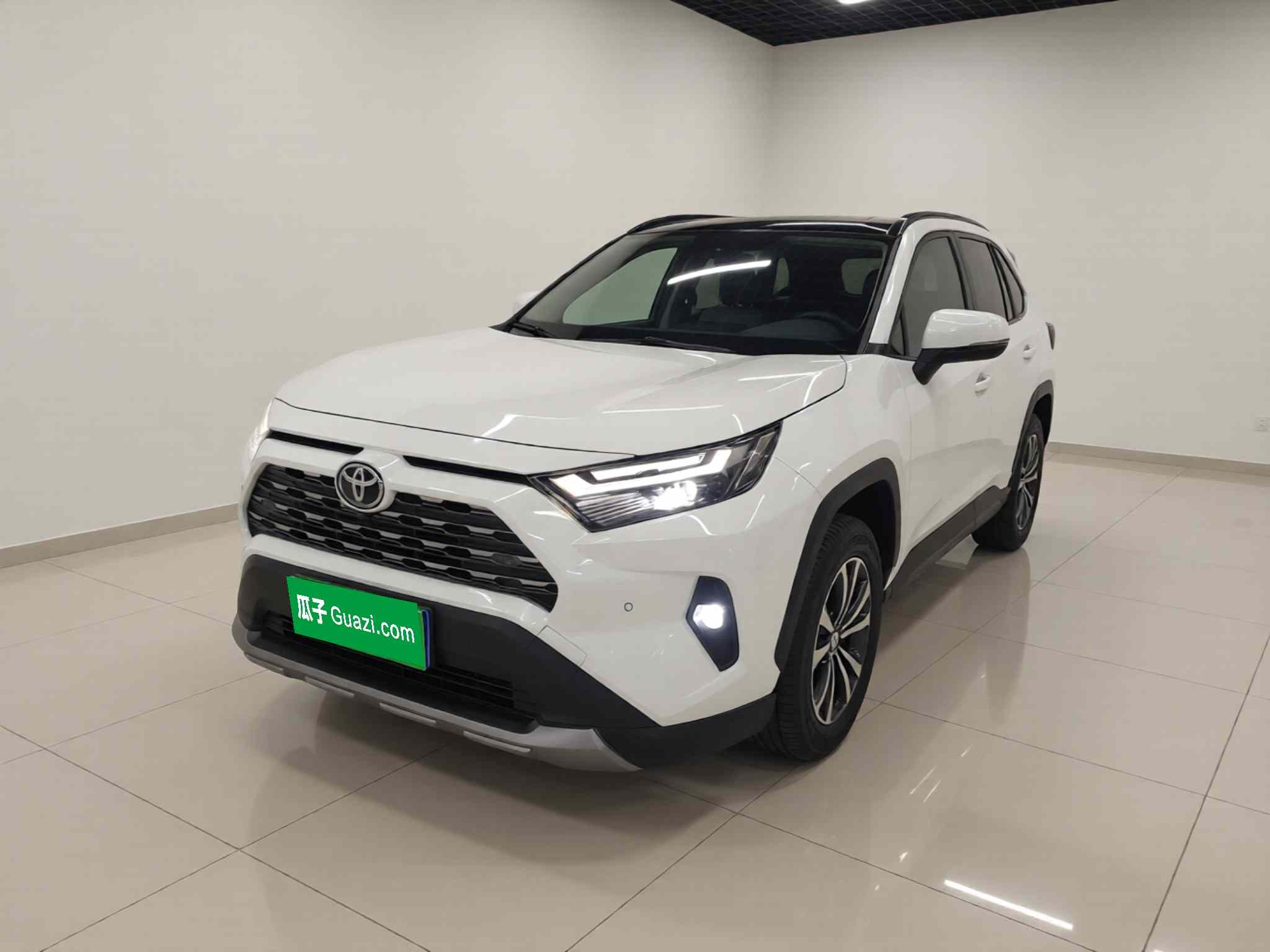 丰田 RAV4荣放 2024款 2.0L CVT两驱风尚Plus版(2)