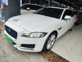 捷豹XFL 2019款 XFL 2.0T 250PS 两驱豪华版