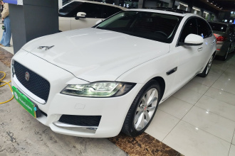 捷豹XFL 2019款 XFL 2.0T 250PS 两驱豪华版