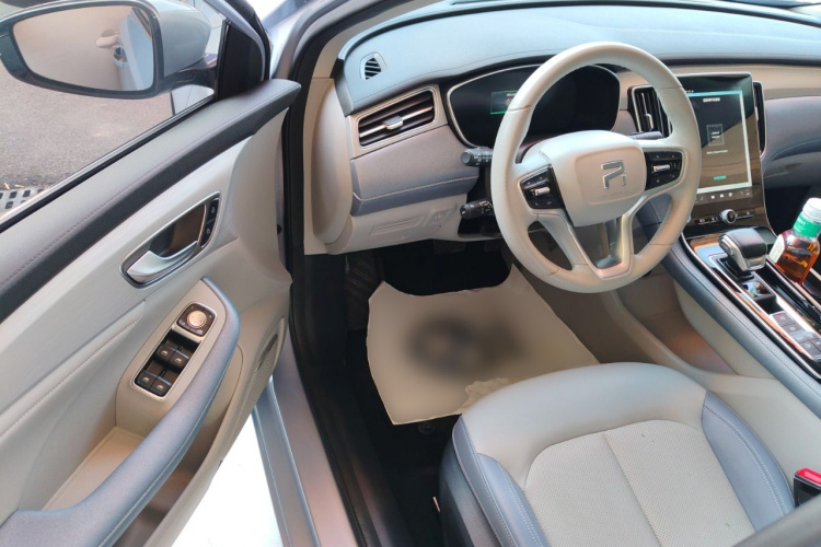 飞凡汽车 飞凡ER6 2020款 620km 智享版中控内饰20