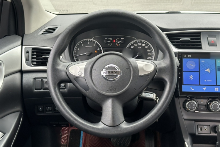 日产 轩逸 2022款 经典 1.6XE CVT舒适版中控内饰7003