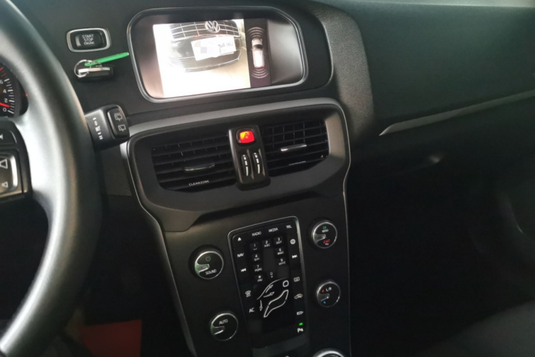 沃尔沃V40 2018款 T3 智尚版局部细节16