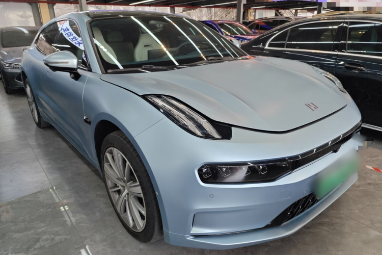 极氪001 2022款 超长续航双电机 YOU版车身外观3