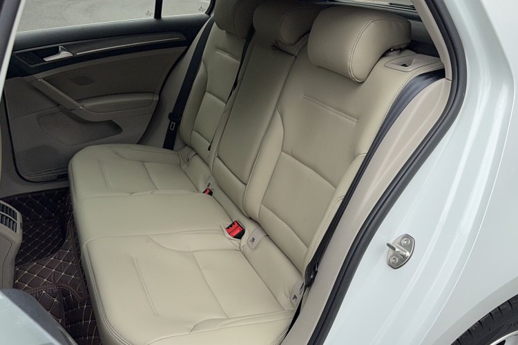 大众 高尔夫 2016款 230TSI 自动舒适型中控内饰7001