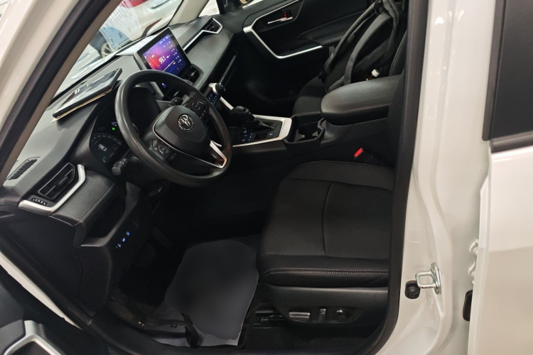 丰田 RAV4荣放 2022款 双擎 2.5L E-CVT两驱精英版局部细节19