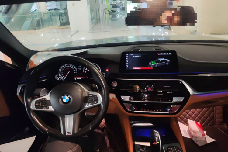 宝马5系 2018款 改款 530Li xDrive M运动套装中控内饰7002