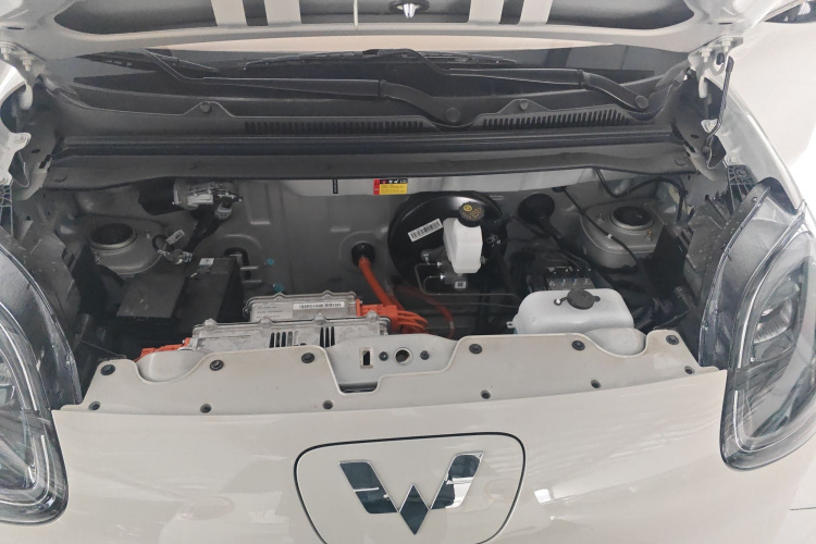 五菱汽车 宏光MINIEV 2025款 四门版 进阶款机舱底盘24