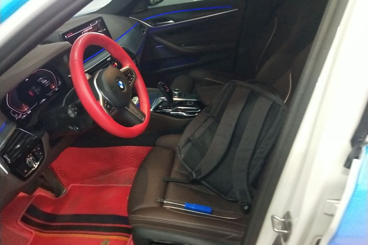 宝马5系 2022款 改款二 530Li 尊享型 M运动套装中控内饰19