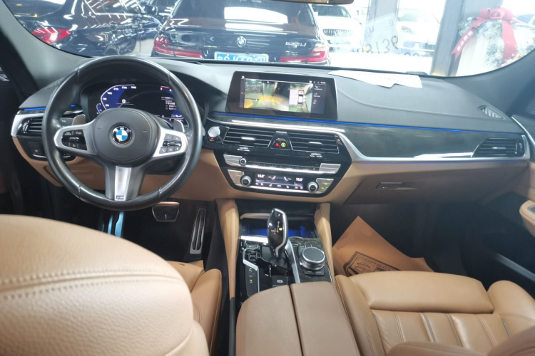 宝马6系GT 2020款 630i M运动套装中控内饰12