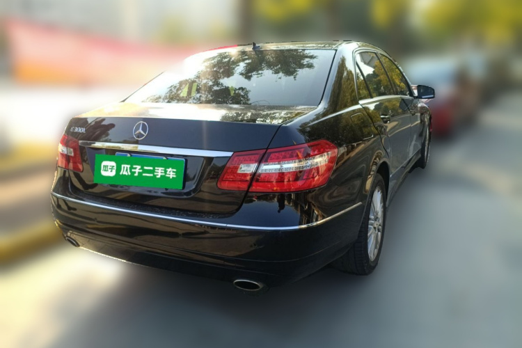 奔驰E级 2012款 E 300 L 优雅型车身外观6005