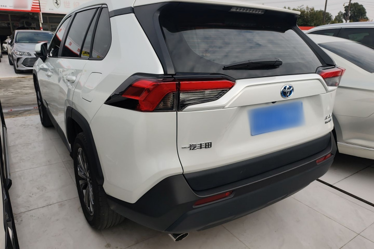 丰田 RAV4荣放 2023款 双擎 2.5L E-CVT两驱精英版车身外观4