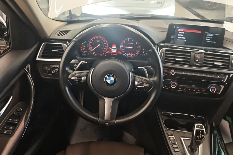 宝马3系 2019款 320Li M运动套装中控内饰13