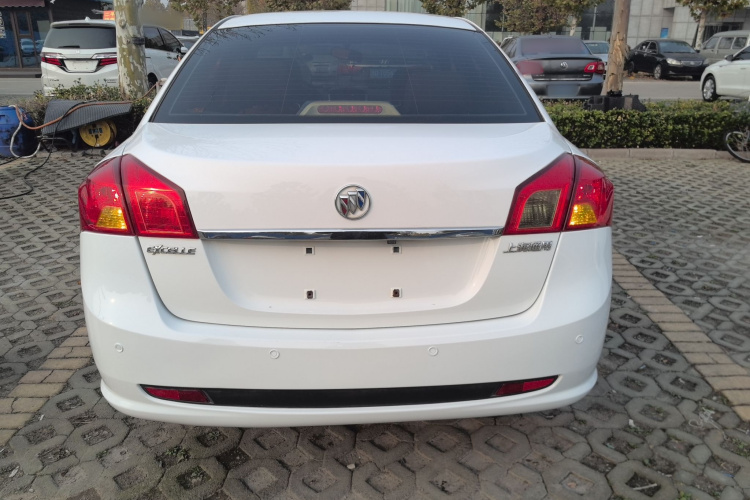 别克 凯越 2013款 1.5L 自动经典型车身外观6