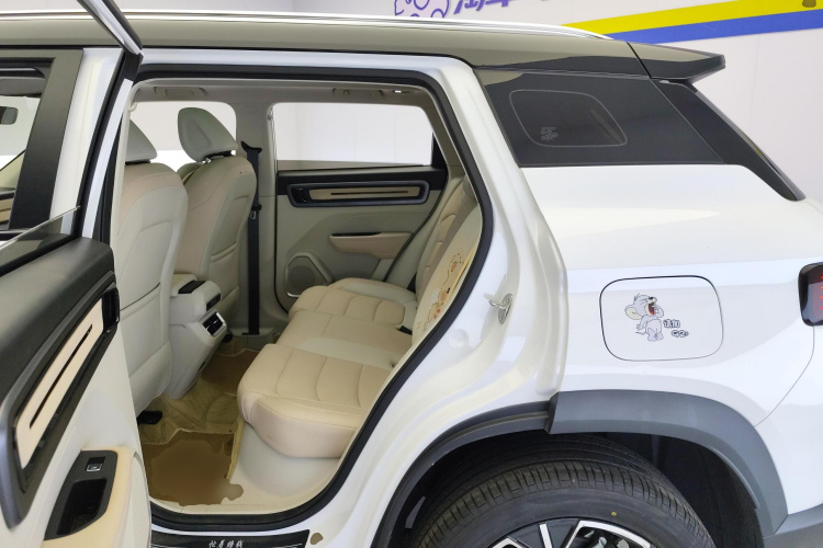 吉利汽车 吉利icon 2023款 1.5TD 巧克力醇巧版中控内饰21